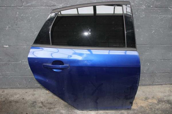 PORTE ARRIERE DROITE FORD FOCUS 2014-2019 4+5 PORTES - Vue 1